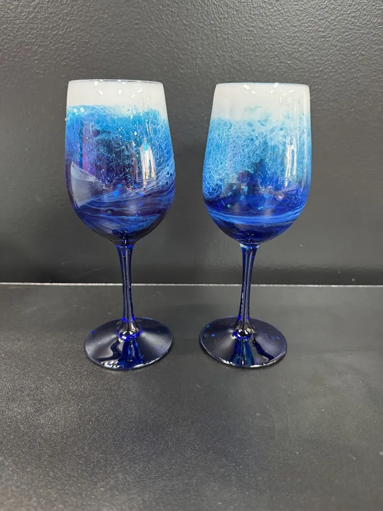 Resin Wine Glass Painting Class in Johns Creek at Hawaii Fluid Art